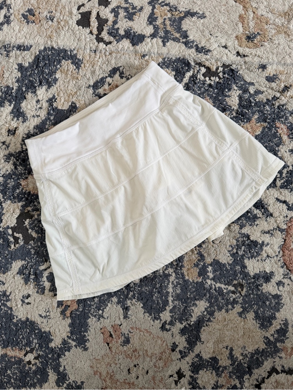 Lululemon Pace Rival Mid-Rise Skirt *Long 15" white size 0